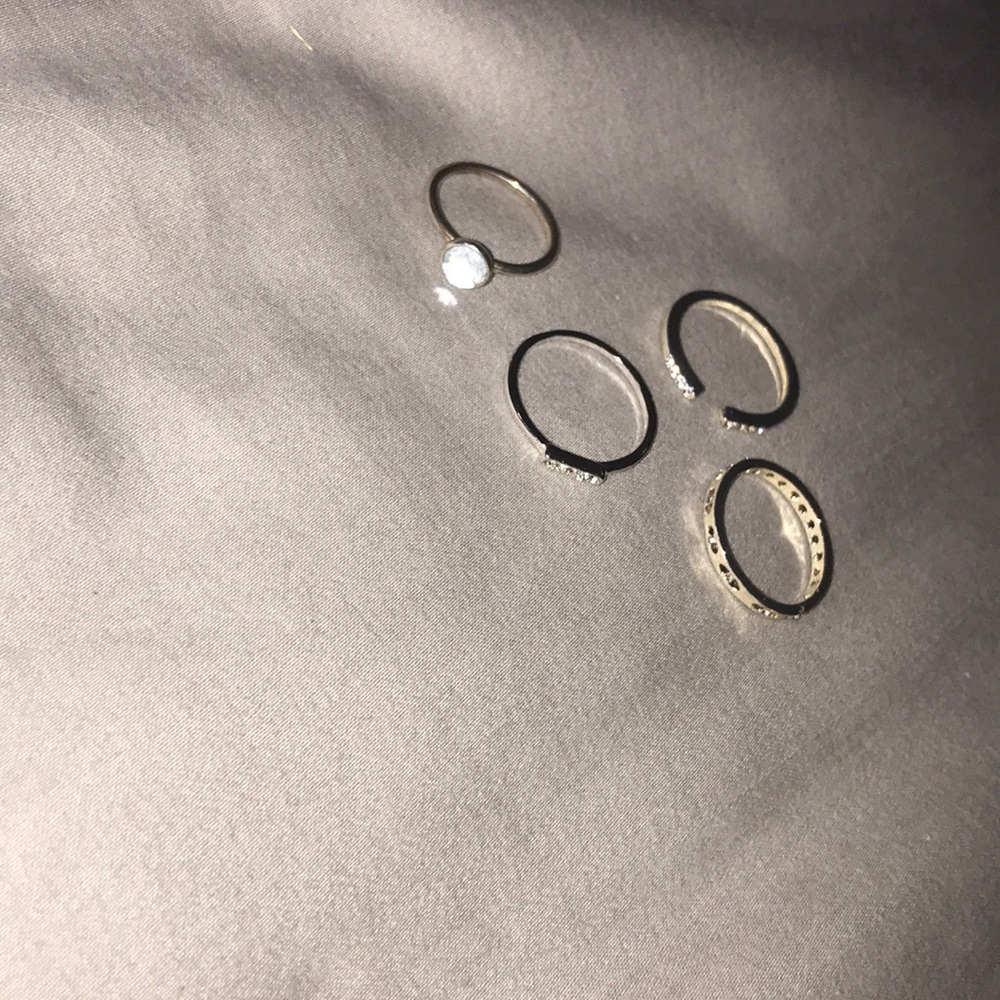 Jewelry bundle - Picture 7 of 9